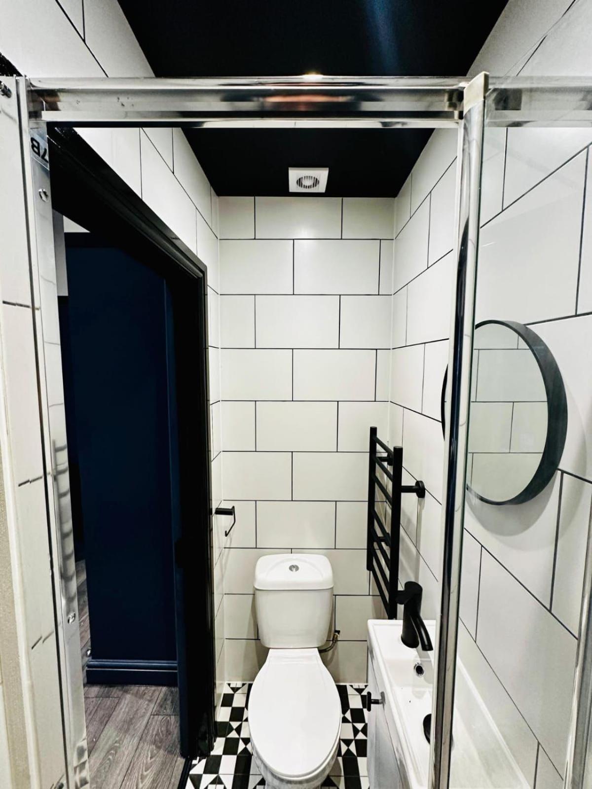 London 39 Blue House Luxury Ensuite Ideal For Tourists Exterior photo