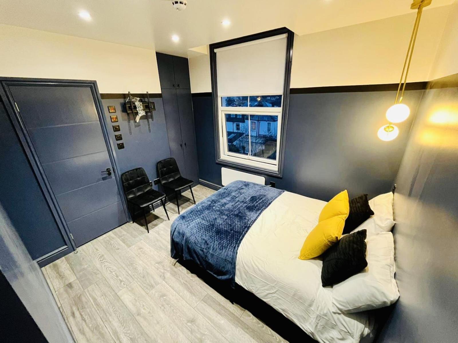 London 39 Blue House Luxury Ensuite Ideal For Tourists Exterior photo