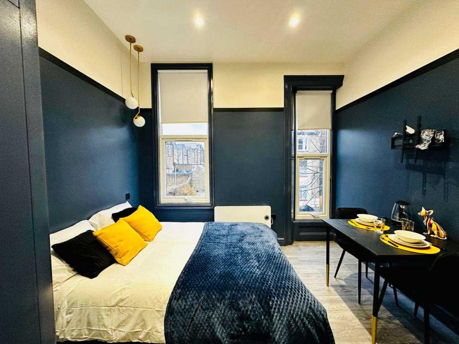 London 39 Blue House Luxury Ensuite Ideal For Tourists Exterior photo