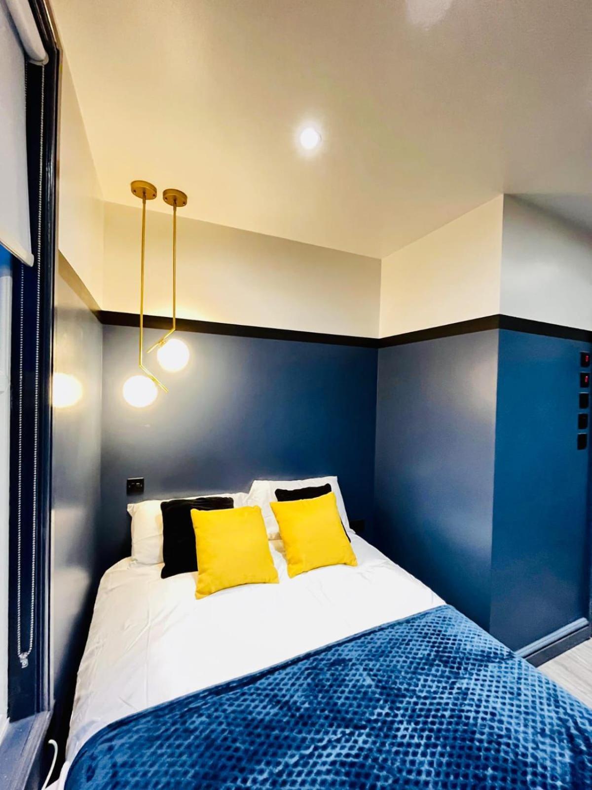London 39 Blue House Luxury Ensuite Ideal For Tourists Exterior photo