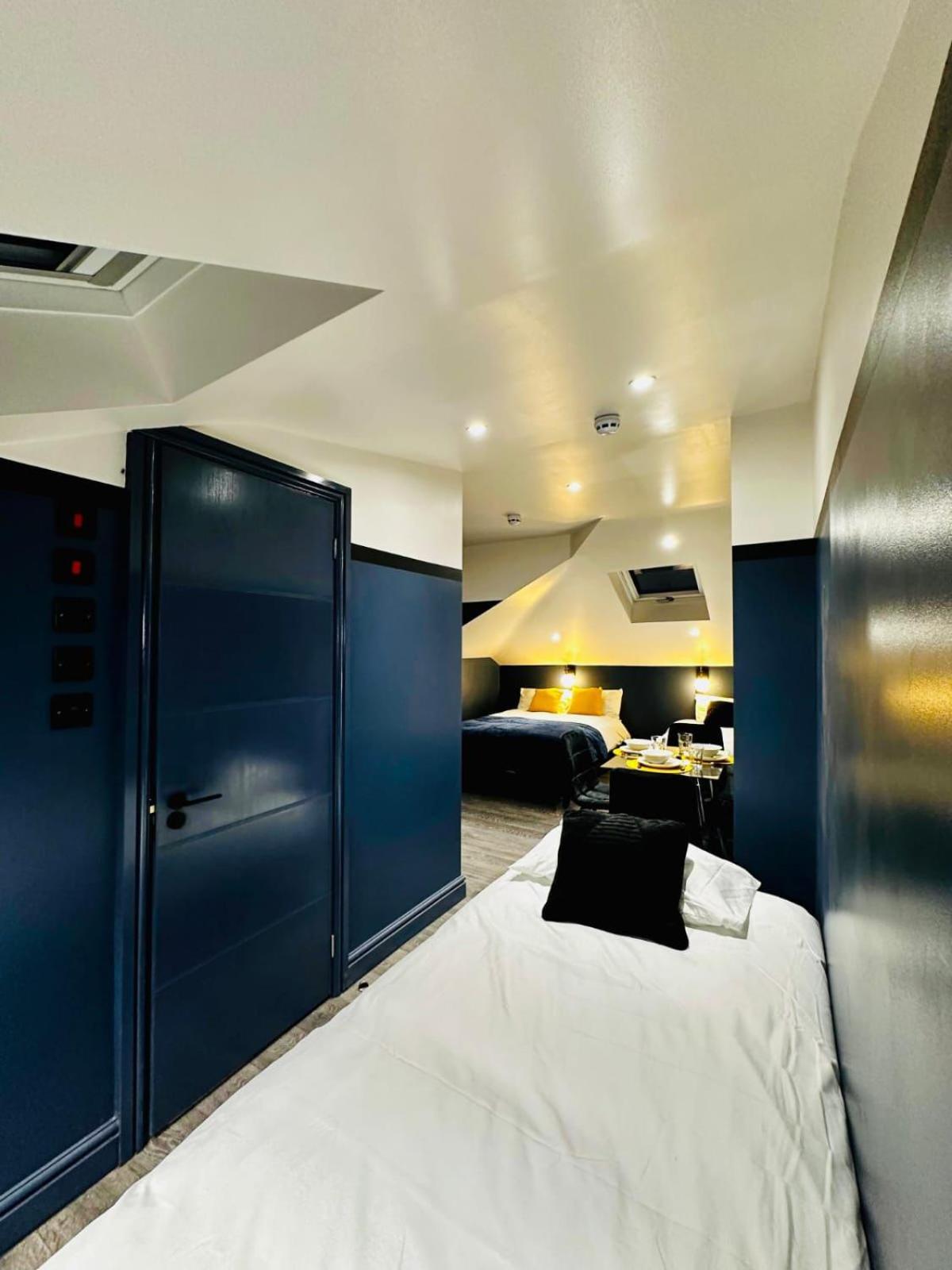 London 39 Blue House Luxury Ensuite Ideal For Tourists Exterior photo