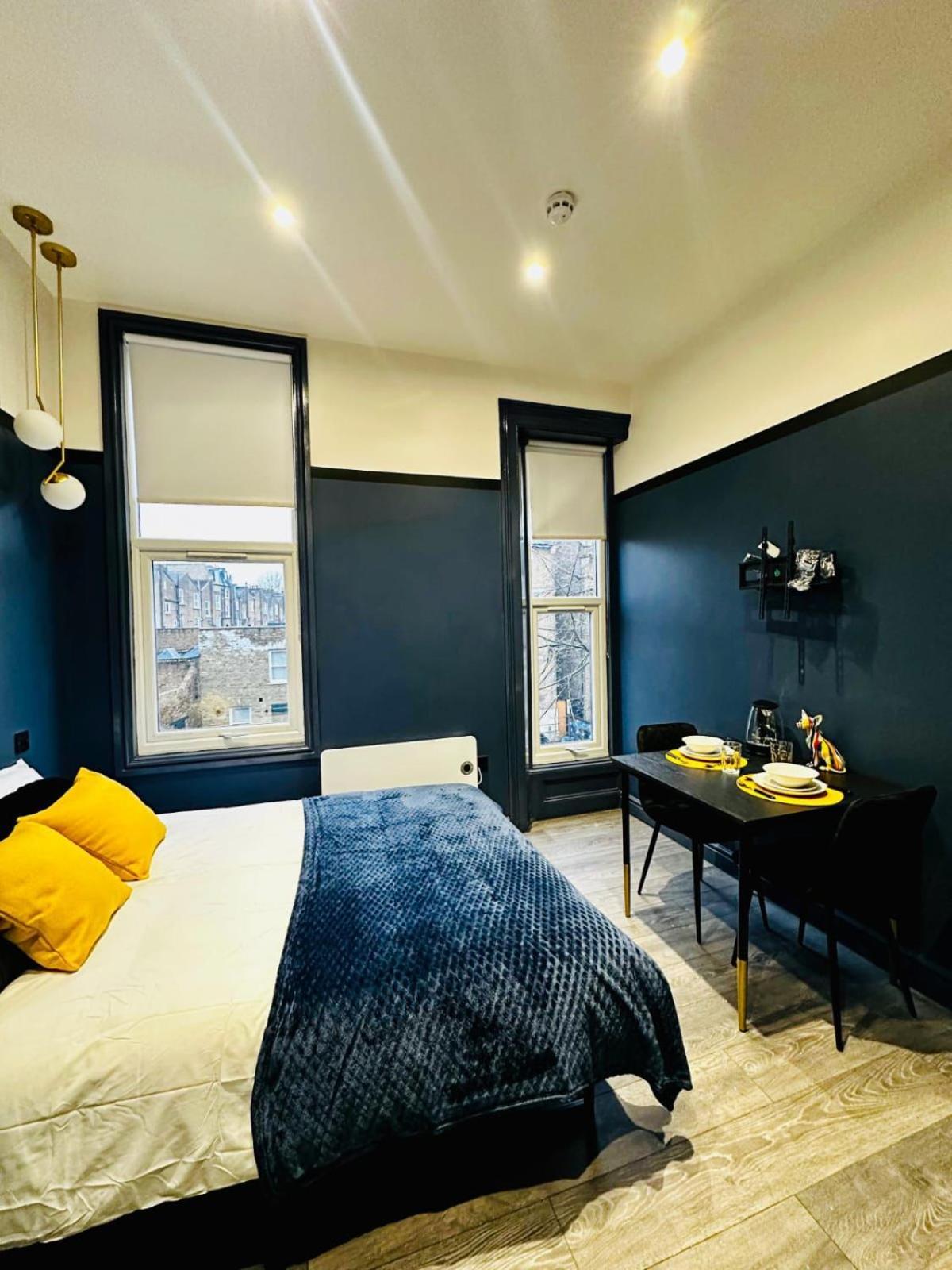 London 39 Blue House Luxury Ensuite Ideal For Tourists Exterior photo